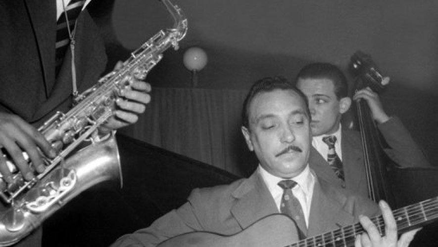 Django playing with unknown band